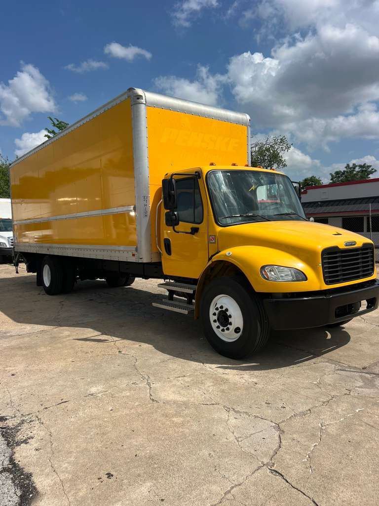 2022 FREIGHTLINER M2 106 Box Truck for sale in Fort Worth, TX — photo 2