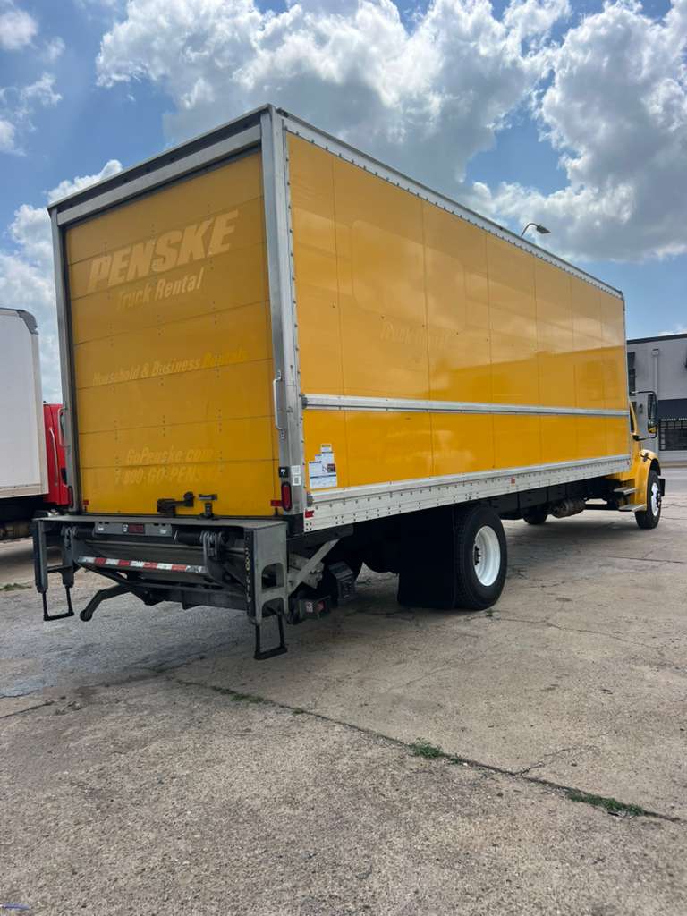 2022 FREIGHTLINER M2 106 Box Truck for sale in Fort Worth, TX — photo 4