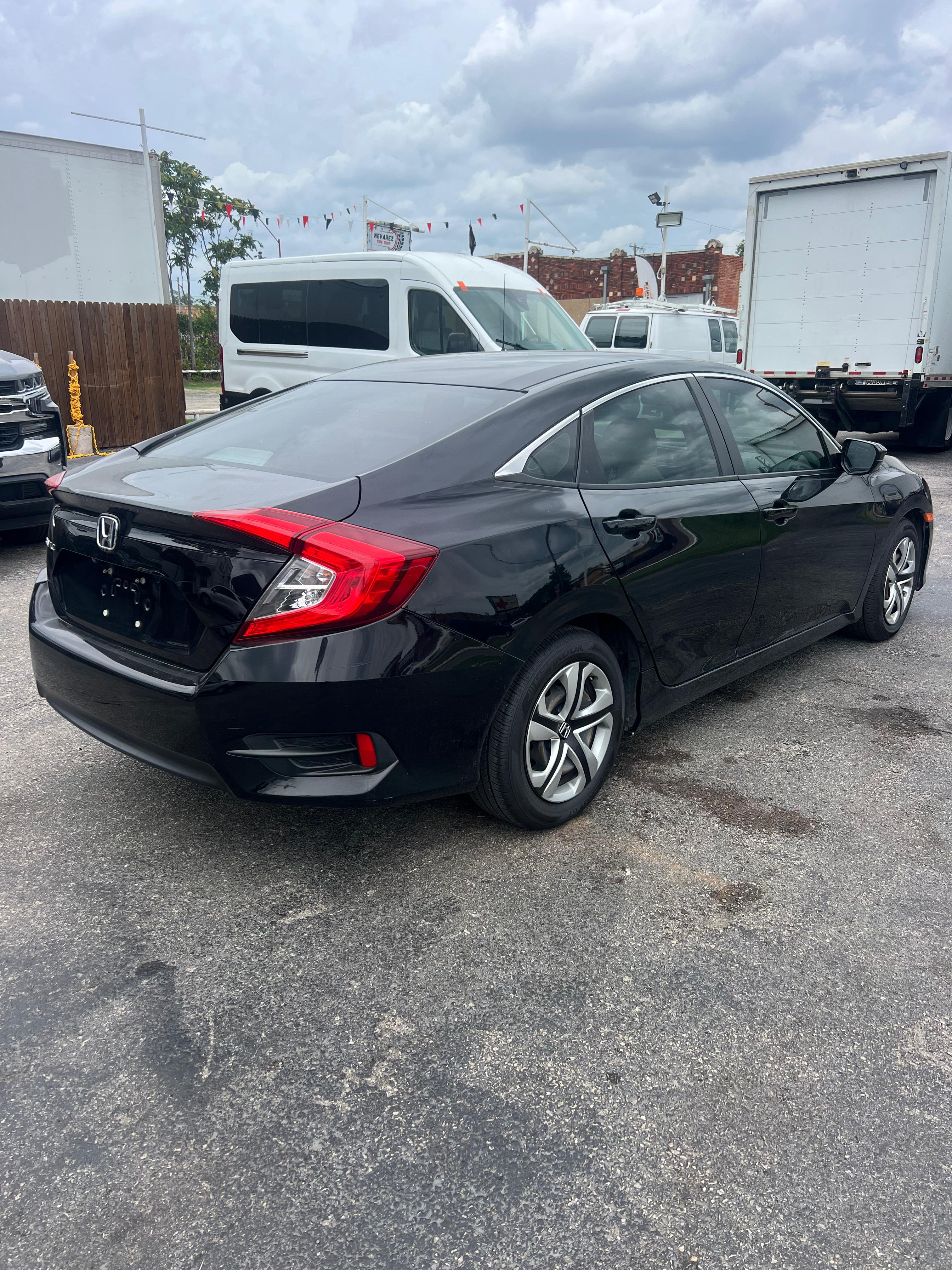2016 Honda Civic LX Sedan for sale in Fort Worth, TX — photo 4