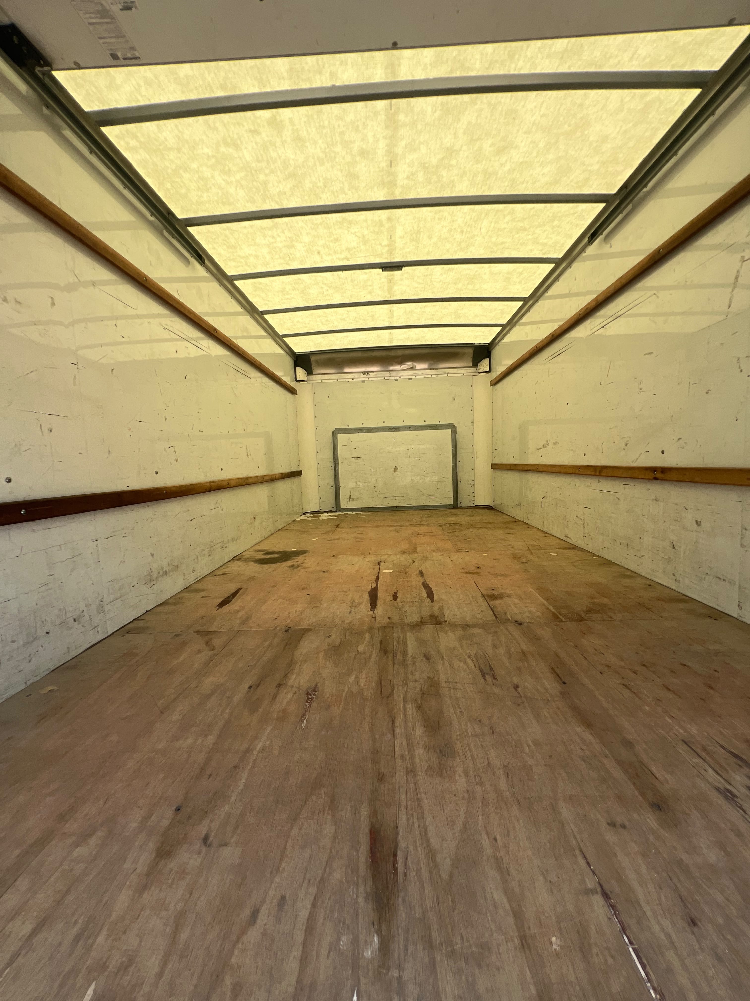 2022 FORD E350 SUPER DUTY Box Truck for sale in Fort Worth, TX — photo 3